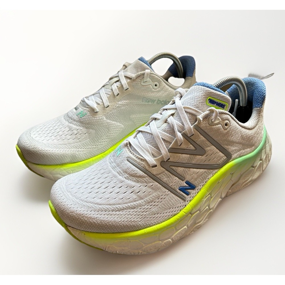 New Balance Fresh Foam X More v4 Shoes Womens Size 9.5 White Running Low Sneaker